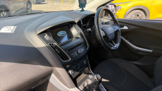 Ford Focus 1.0 EcoBoost Zetec 5dr Petrol Hatchback